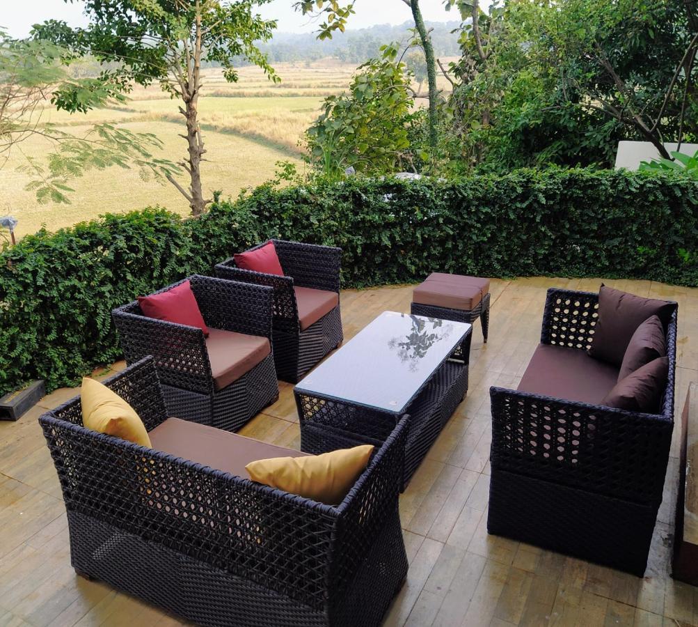 Karjat Villa Extérieur photo